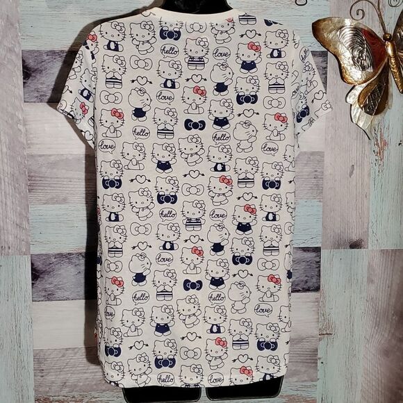 Hello Kitty Sanrio Tossed Super Soft Sleep Top Tee Shirt Sz M 723 - Picture 5 of 8